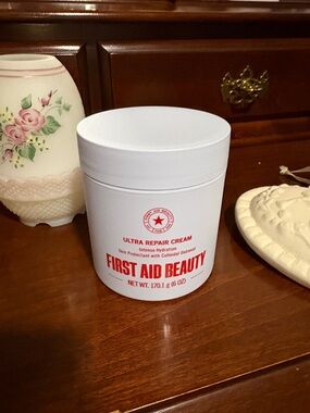 First Aid Beauty Ultra Repair Cream - White Jar with Red Logo